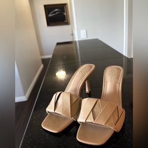 Vince Camuto Quilted Mules Size 5